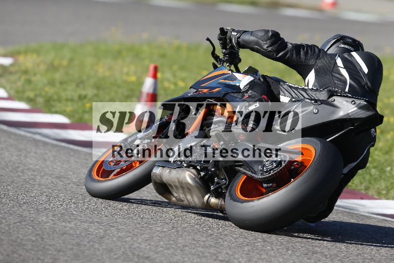 /54 19.09.2025 Speer Racing ADR/Gruppe gelb/33